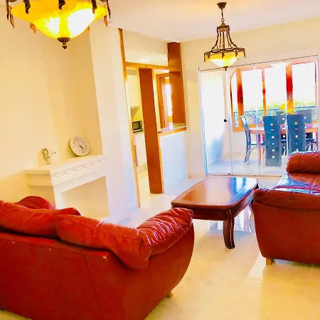 Apartment Modern Near The *
